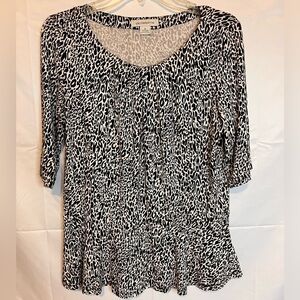LIZ CLAIBORNE, Quarter Sleeve White/Black Animal Print Round Neck, Blouse, M
